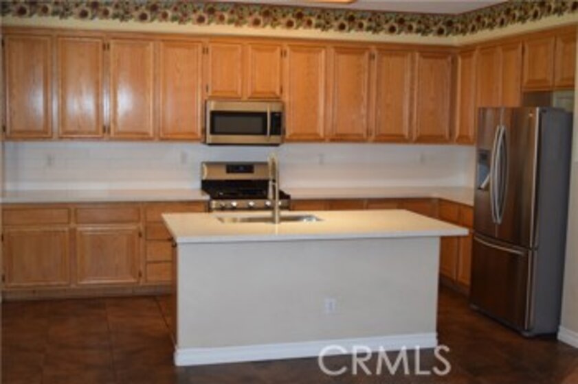 38023 Iris Way Photo