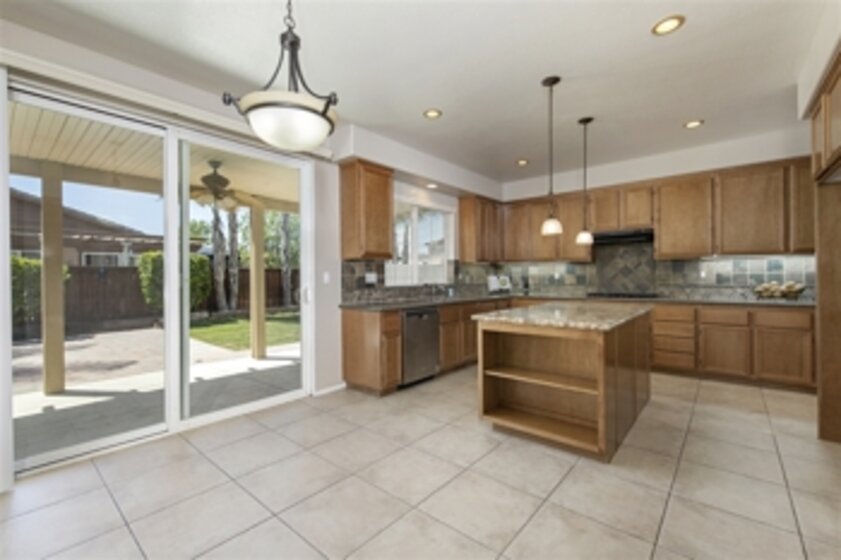 34033 Albacete Avenue Photo