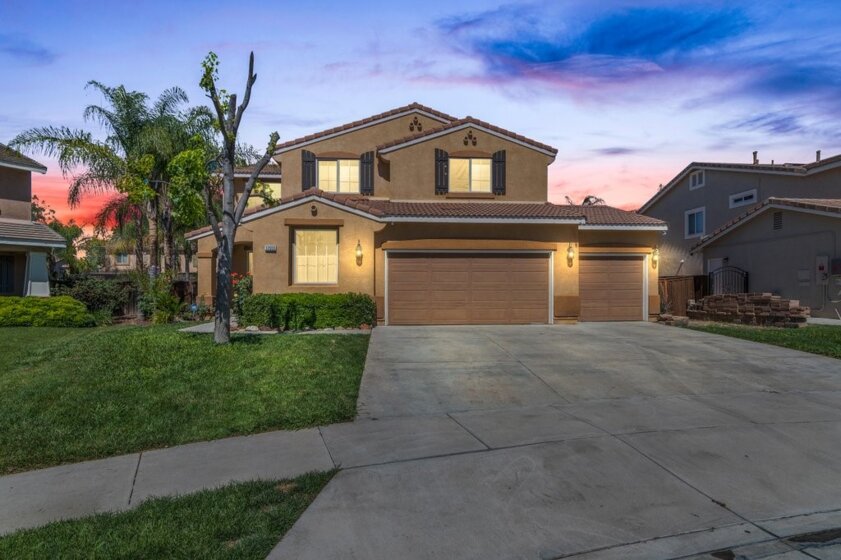 33555 Mint Avenue Photo